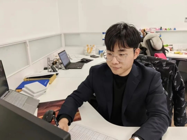 黄兴1.jpg